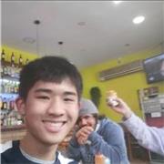 Profesor de inglés con nivel de proficiency imparte clases a niños y jovenes